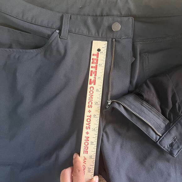 Lululemon ABC Slim Fit Pants Men’s Size 38 Dark Gray Elastomultiester Blend - Picture 3 of 9